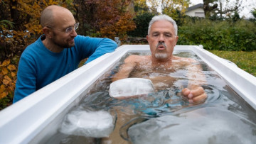 Image 5 of 6 -
Experience the Wim Hof Method to get an impression of at Image 5 of 6 -
Experience the Wim Hof Method to get an impression of at