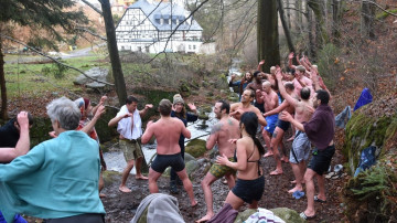 Image 20 of 38 -
            Experience the Wim Hof Method to get an impression of  at 