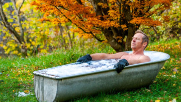 Image 1 of 5 -
Experience the Wim Hof Method to get an impression of at Image 1 of 5 -
Experience the Wim Hof Method to get an impression of at
