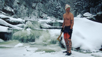 Image 11 of 11 -
Experience the Wim Hof Method to get an impression of at Image 11 of 11 -
Experience the Wim Hof Method to get an impression of at