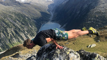 Image 18 of 19 -
            Experience the Wim Hof Method to get an impression of  at 