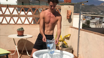 Image 3 of 4 -
Experience the Wim Hof Method to get an impression of at Image 3 of 4 -
Experience the Wim Hof Method to get an impression of at