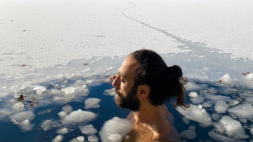 Image 15 of 36 -
Experience the Wim Hof Method to get an impression of at Image 15 of 36 -
Experience the Wim Hof Method to get an impression of at