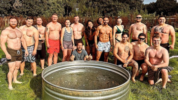 Image 1 of 10 -
Experience the Wim Hof Method to get an impression of at Image 1 of 10 -
Experience the Wim Hof Method to get an impression of at