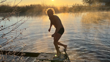 Image 1 of 1 -
Experience the Wim Hof Method to get an impression of at Image 1 of 1 -
Experience the Wim Hof Method to get an impression of at