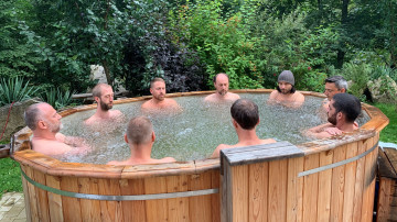 Image 5 of 7 -
Experience the Wim Hof Method to get an impression of at Image 5 of 7 -
Experience the Wim Hof Method to get an impression of at