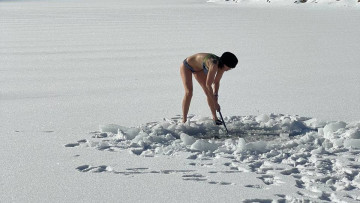 Image 5 of 5 -
Experience the Wim Hof Method to get an impression of at Image 5 of 5 -
Experience the Wim Hof Method to get an impression of at
