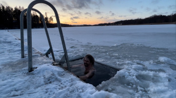 Image 2 of 31 -
Experience the Wim Hof Method to get an impression of at Image 2 of 31 -
Experience the Wim Hof Method to get an impression of at