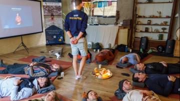 Image 2 of 3 -
Experience the Wim Hof Method to get an impression of at Image 2 of 3 -
Experience the Wim Hof Method to get an impression of at