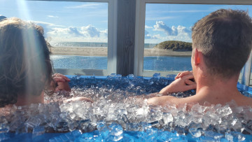 Image 12 of 21 -
Experience the Wim Hof Method to get an impression of at Image 12 of 21 -
Experience the Wim Hof Method to get an impression of at