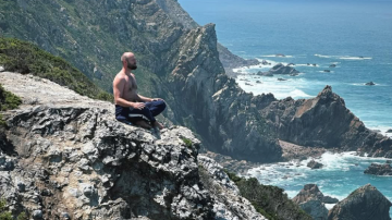 Image 11 of 12 -
Experience the Wim Hof Method to get an impression of at Image 11 of 12 -
Experience the Wim Hof Method to get an impression of at