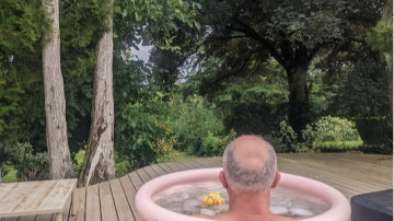 Image 5 of 10 -
Experience the Wim Hof Method to get an impression of at Image 5 of 10 -
Experience the Wim Hof Method to get an impression of at