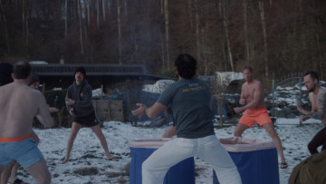 Image 2 of 4 -
Experience the Wim Hof Method to get an impression of at Image 2 of 4 -
Experience the Wim Hof Method to get an impression of at