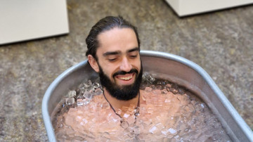Image 1 of 10 -
Experience the Wim Hof Method to get an impression of at Image 1 of 10 -
Experience the Wim Hof Method to get an impression of at