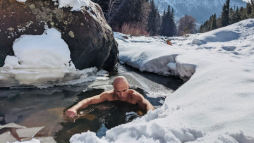 Image 31 of 42 -
Experience the Wim Hof Method to get an impression of at Image 31 of 42 -
Experience the Wim Hof Method to get an impression of at