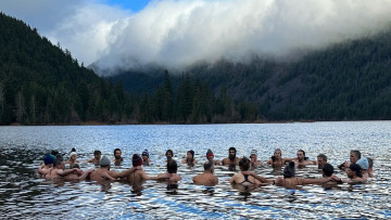 Image 2 of 5 -
Experience the Wim Hof Method to get an impression of at Image 2 of 5 -
Experience the Wim Hof Method to get an impression of at