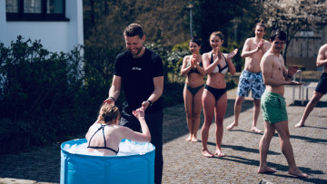 Image 5 of 7 -
Experience the Wim Hof Method to get an impression of at Image 5 of 7 -
Experience the Wim Hof Method to get an impression of at