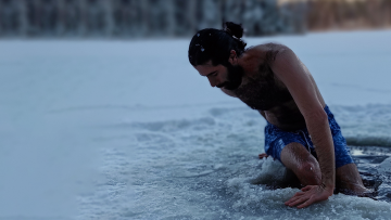 Image 1 of 7 -
Experience the Wim Hof Method to get an impression of at Image 1 of 7 -
Experience the Wim Hof Method to get an impression of at
