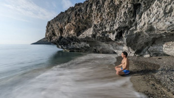 Image 1 of 5 -
Experience the Wim Hof Method to get an impression of at Image 1 of 5 -
Experience the Wim Hof Method to get an impression of at