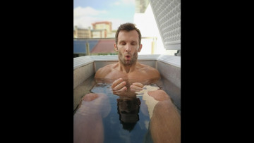 Image 14 of 16 -
Experience the Wim Hof Method to get an impression of at Image 14 of 16 -
Experience the Wim Hof Method to get an impression of at