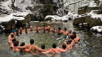 Image 1 of 10 -
Experience the Wim Hof Method to get an impression of at Image 1 of 10 -
Experience the Wim Hof Method to get an impression of at