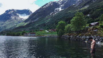 Image 7 of 15 -
            Experience the Wim Hof Method to get an impression of  at 