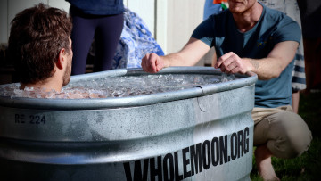 Image 2 of 6 -
Experience the Wim Hof Method to get an impression of at Image 2 of 6 -
Experience the Wim Hof Method to get an impression of at
