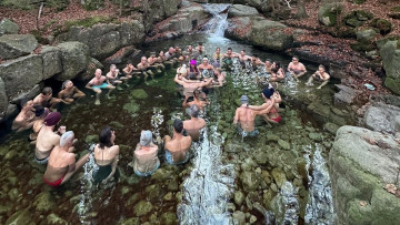 Image 2 of 3 -
Experience the Wim Hof Method to get an impression of at Image 2 of 3 -
Experience the Wim Hof Method to get an impression of at