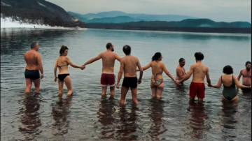 Image 9 of 12 -
Experience the Wim Hof Method to get an impression of at Image 9 of 12 -
Experience the Wim Hof Method to get an impression of at