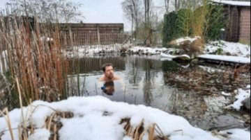Image 2 of 5 -
Experience the Wim Hof Method to get an impression of at Image 2 of 5 -
Experience the Wim Hof Method to get an impression of at