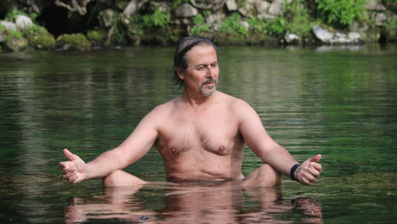 Image 5 of 6 -
Experience the Wim Hof Method to get an impression of at Image 5 of 6 -
Experience the Wim Hof Method to get an impression of at