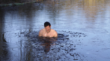 Image 4 of 5 -
Experience the Wim Hof Method to get an impression of at Image 4 of 5 -
Experience the Wim Hof Method to get an impression of at