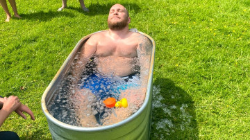 Image 3 of 4 -
Experience the Wim Hof Method to get an impression of at Image 3 of 4 -
Experience the Wim Hof Method to get an impression of at
