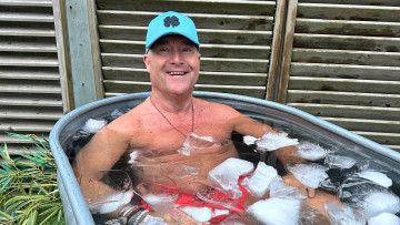 Image 1 of 10 -
Experience the Wim Hof Method to get an impression of at Image 1 of 10 -
Experience the Wim Hof Method to get an impression of at