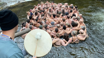 Image 4 of 10 -
Experience the Wim Hof Method to get an impression of at Image 4 of 10 -
Experience the Wim Hof Method to get an impression of at