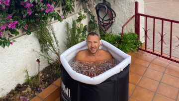 Image 4 of 9 -
Experience the Wim Hof Method to get an impression of at Image 4 of 9 -
Experience the Wim Hof Method to get an impression of at