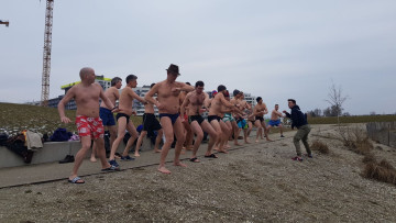 Image 6 of 10 -
Experience the Wim Hof Method to get an impression of at Image 6 of 10 -
Experience the Wim Hof Method to get an impression of at