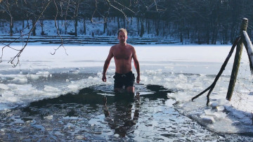 Image 3 of 21 -
Experience the Wim Hof Method to get an impression of at Image 3 of 21 -
Experience the Wim Hof Method to get an impression of at