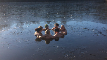 Image 30 of 33 -
            Experience the Wim Hof Method to get an impression of  at 