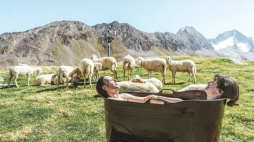 Image 2 of 23 -
Experience the Wim Hof Method to get an impression of at Image 2 of 23 -
Experience the Wim Hof Method to get an impression of at