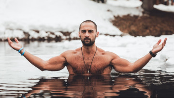 Image 1 of 5 -
Experience the Wim Hof Method to get an impression of at Image 1 of 5 -
Experience the Wim Hof Method to get an impression of at