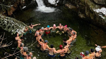 Image 3 of 13 -
Experience the Wim Hof Method to get an impression of at Image 3 of 13 -
Experience the Wim Hof Method to get an impression of at