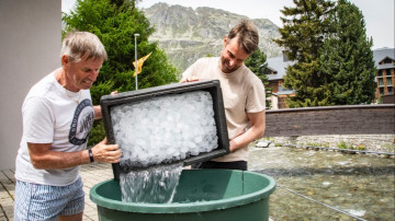 Image 12 of 17 -
Experience the Wim Hof Method to get an impression of at Image 12 of 17 -
Experience the Wim Hof Method to get an impression of at