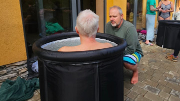 Image 3 of 4 -
Experience the Wim Hof Method to get an impression of at Image 3 of 4 -
Experience the Wim Hof Method to get an impression of at