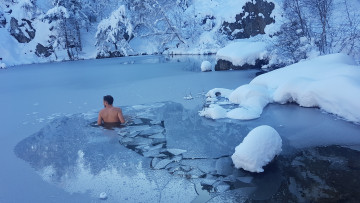Image 1 of 5 -
Experience the Wim Hof Method to get an impression of at Image 1 of 5 -
Experience the Wim Hof Method to get an impression of at
