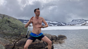 Image 2 of 12 -
Experience the Wim Hof Method to get an impression of at Image 2 of 12 -
Experience the Wim Hof Method to get an impression of at