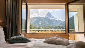 Image 3 of 3 -
            Experience Theory to get an impression of WHM Travel at Zermatt