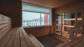 Image 3 of 5 -
            Experience Sauna to get an impression of WHM Travel at Sommarøy
