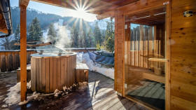 Image 21 of 27 -
            Experience Ice Bath to get an impression of WHM Reisen at Leogang Image 21 of 27 -
            Experience Ice Bath to get an impression of WHM Reisen at Leogang