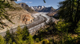 Image 41 of 74 -
            Experience Yoga to get an impression of Travel at Riederalp